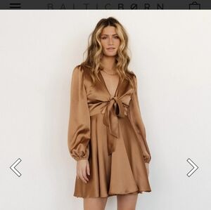 Woodbury Satin